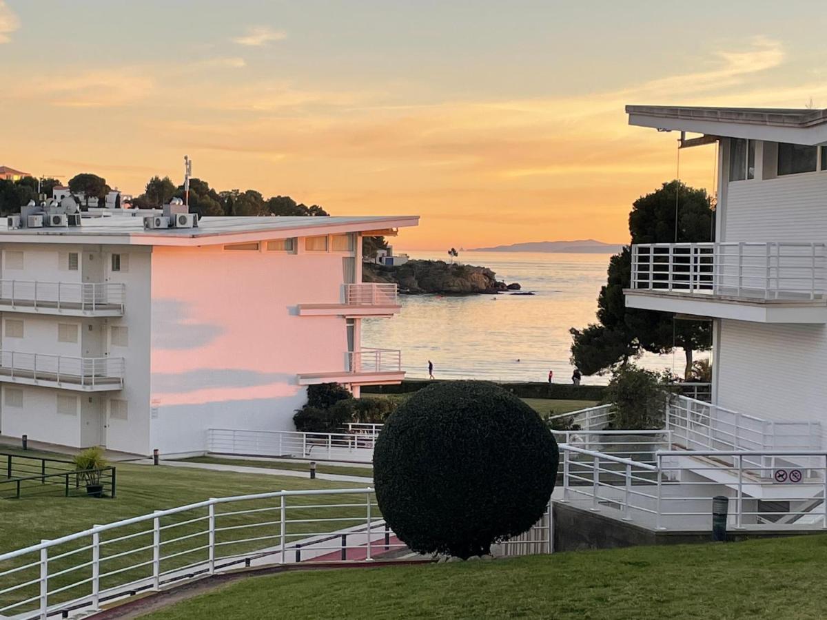 Almadrava Beach Roses Exterior photo